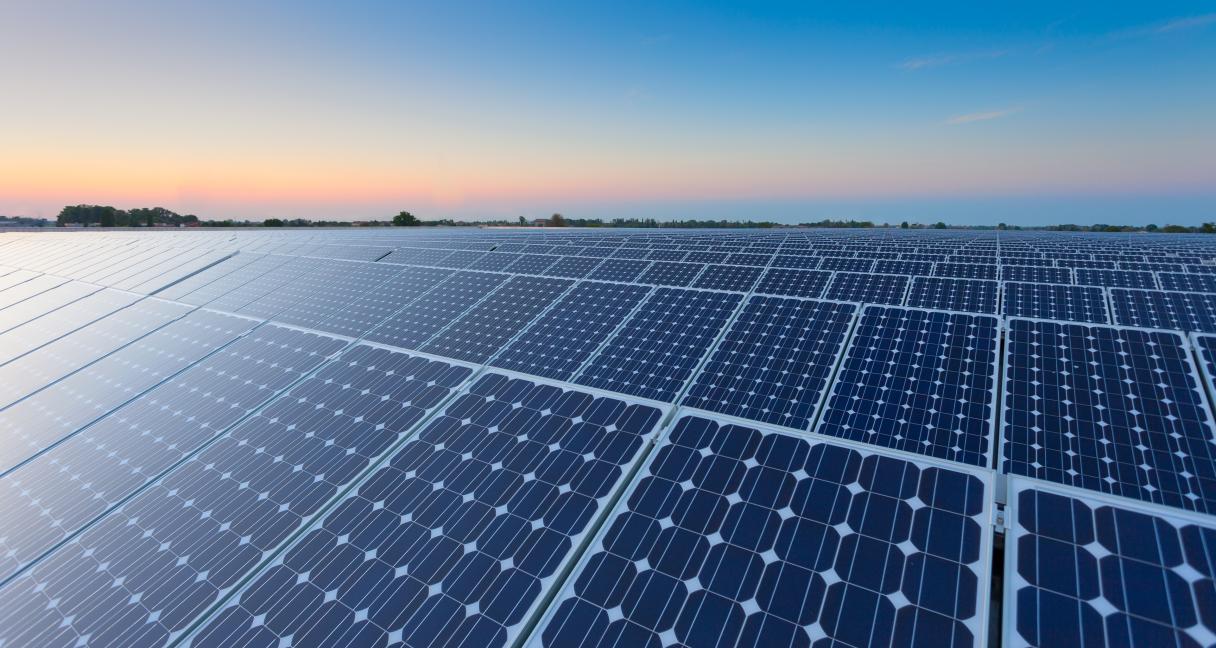 Nauja era Lietuvos energetikoje – gamintis elektrą iš saulės turės galimybę visi 