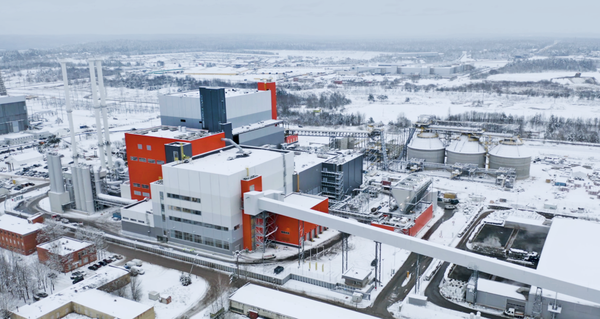 Vilniaus kogeneracinėje jėgainėje pagaminta pirmoji elektros energija