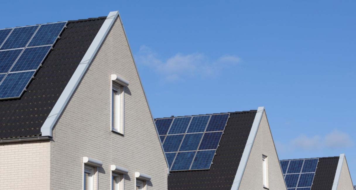 ESO pristato naują paslaugą saulės elektrinėmis energiją gaminantiems vartotojams