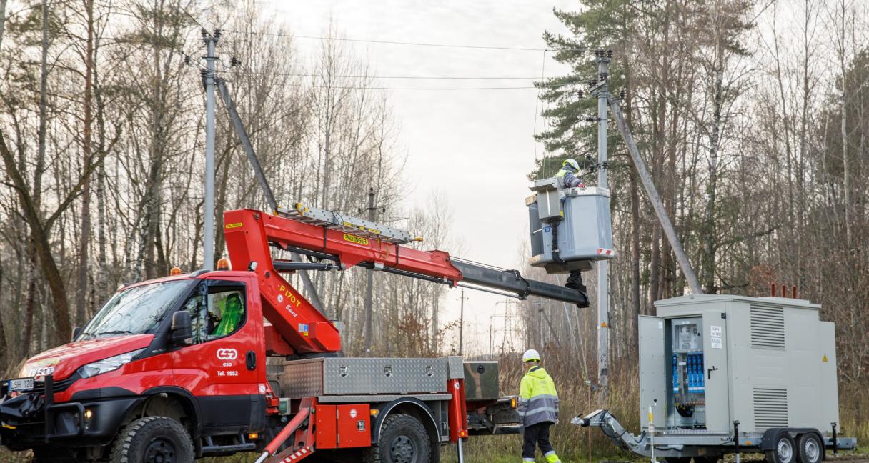 ESO mobili transformatorinė padės greičiau atstatyti elektros tiekimą gyventojams
