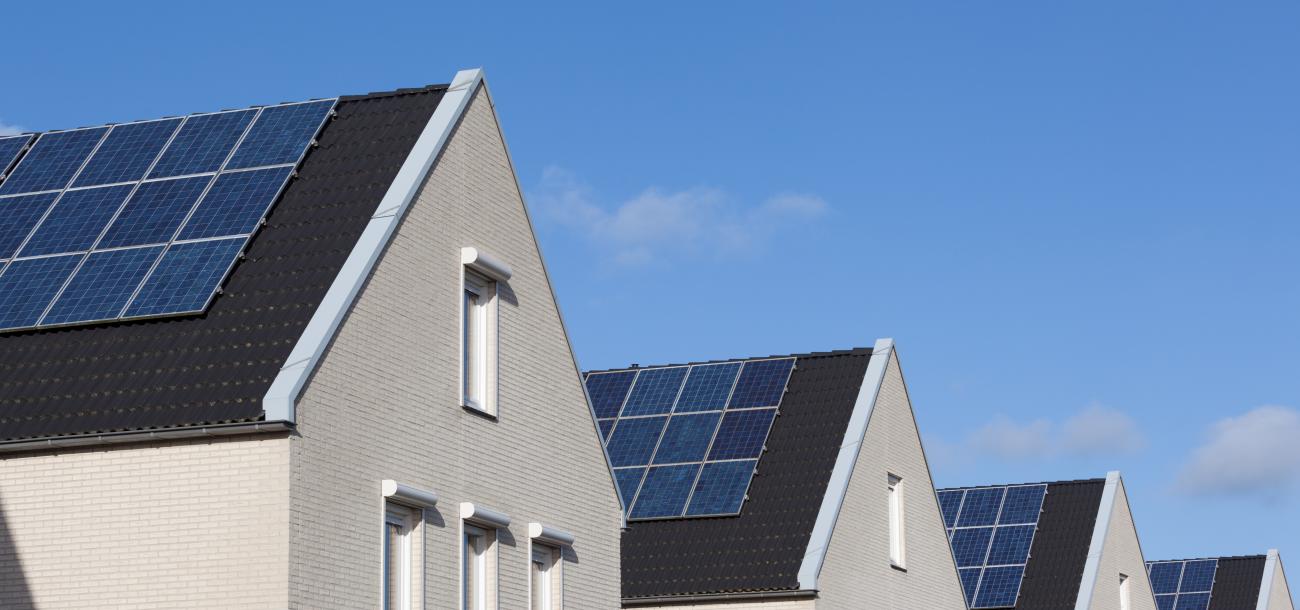 „Ignitis“ pristatė naują kompensavimo už pagamintą elektrą tvarką: nuo būsimų sąskaitų padengimo iki nuolaidos elektromobilio įkrovimui