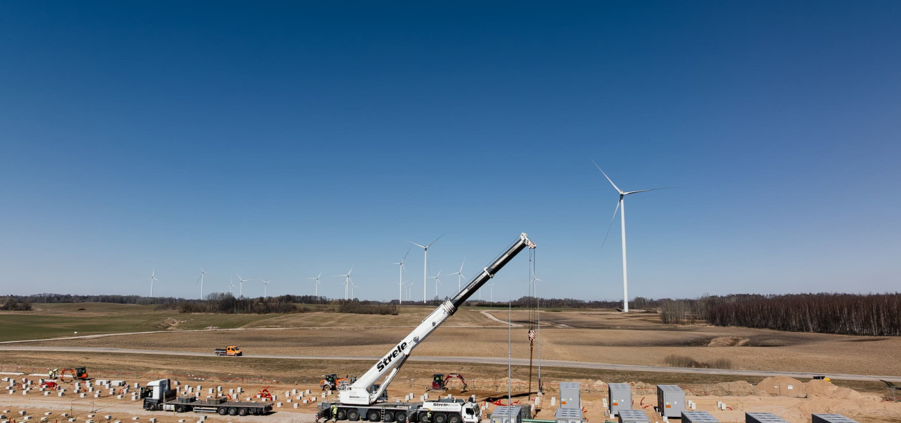 Galingiausiame Lietuvoje „Ignitis renewables“ kaupiklių parke – pirmoji ...
